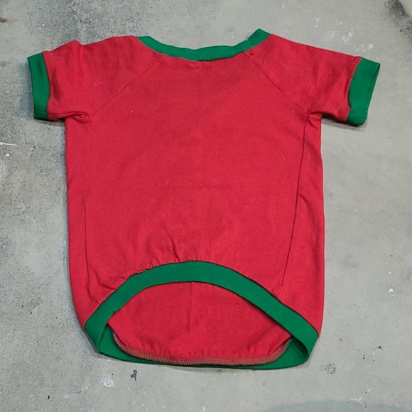 ✖️SOLD✖️Christmas Dog shirt - Picture 4 of 9